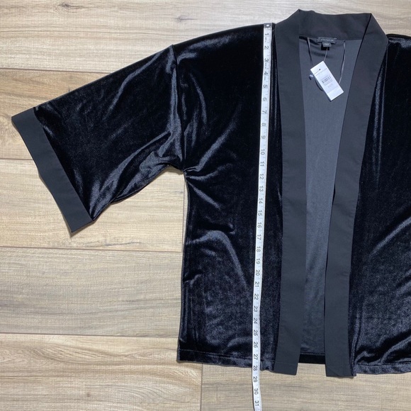 Ann Taylor Womens Velvet Tonal Trim Kimono 3/4 Sleeve Size XS/S Black‎ - Picture 5 of 9